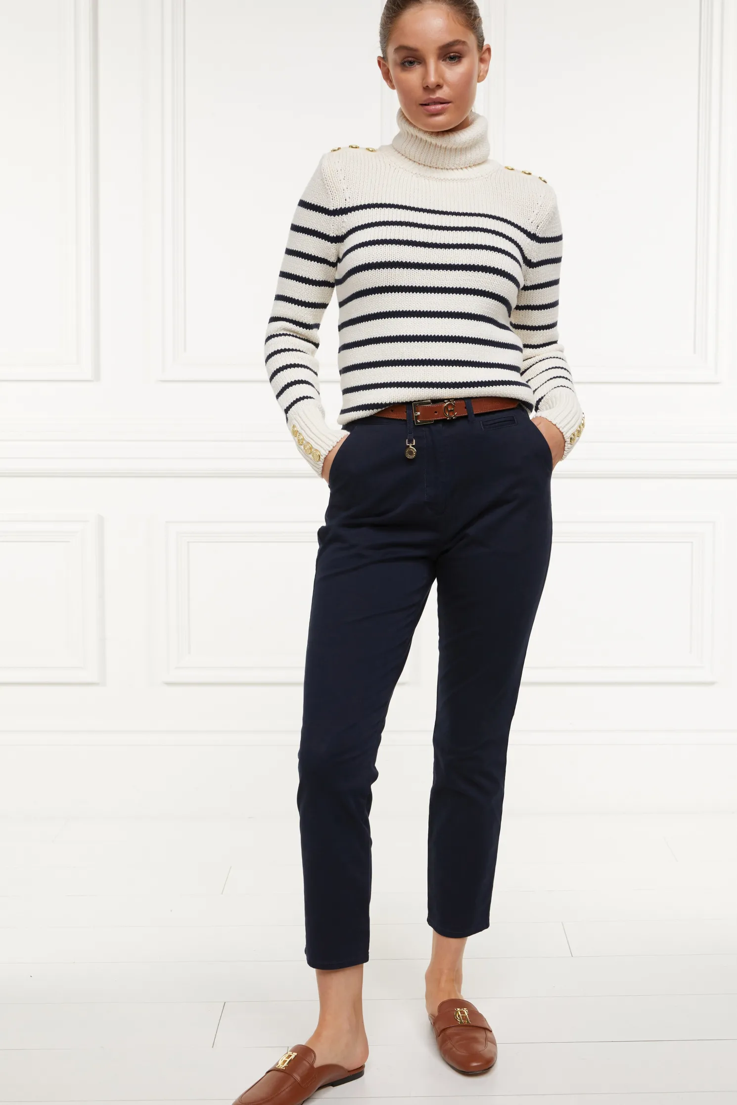 Arnesby Chino (Ink Navy)