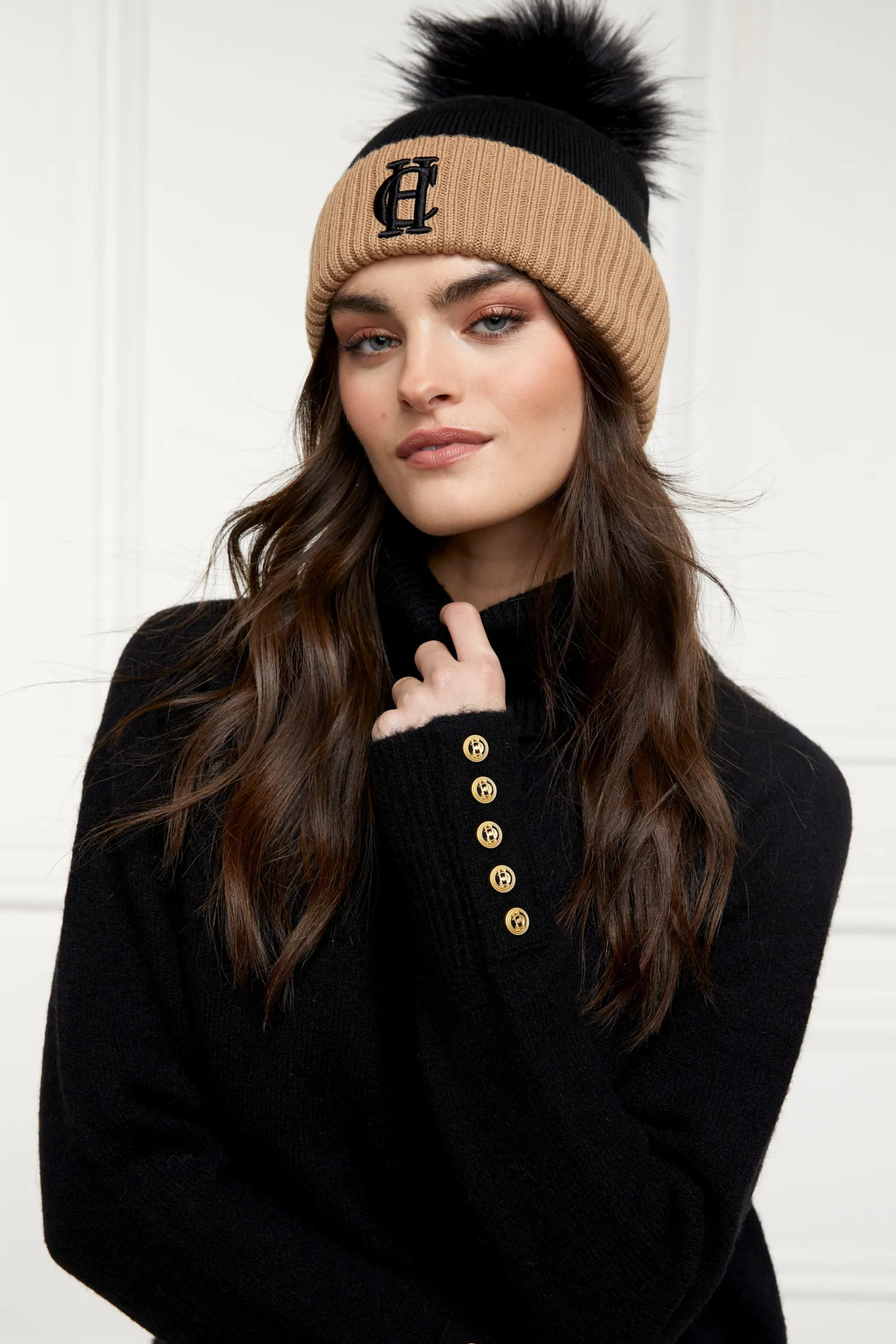 Chelsea Merino Bobble Hat (Black)
