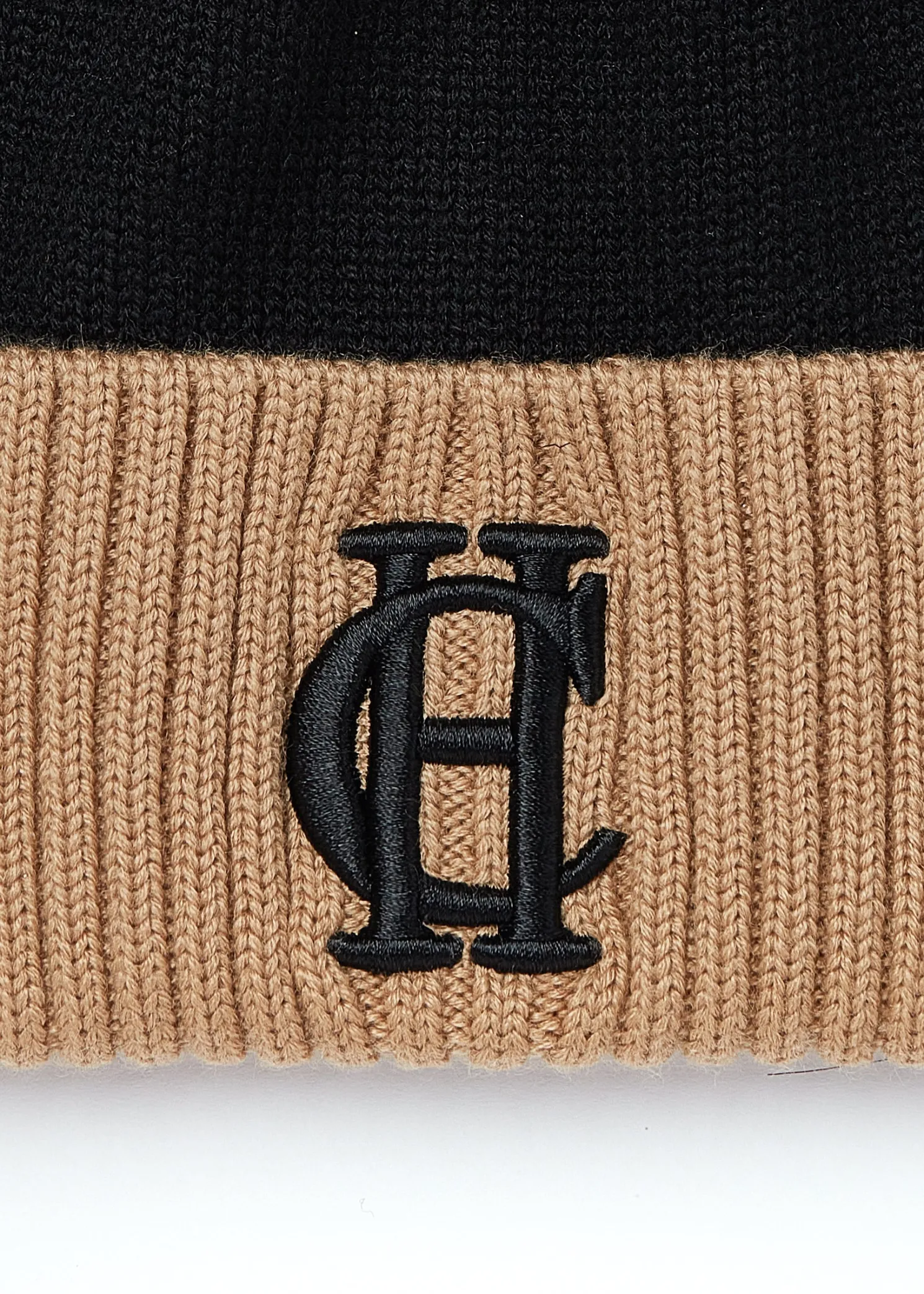 Chelsea Merino Bobble Hat (Black)