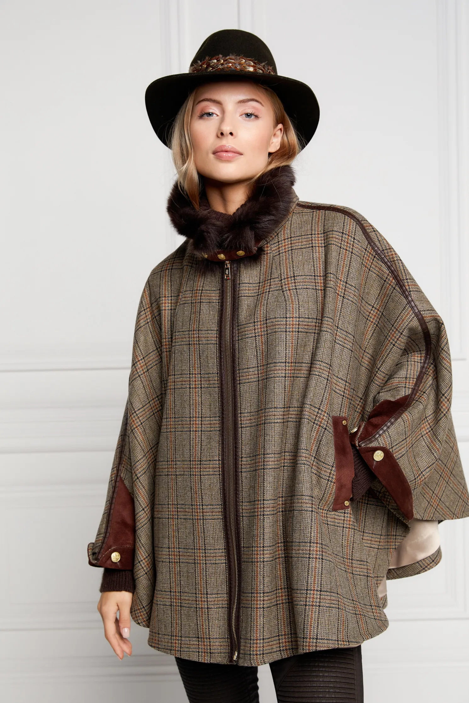 Chiltern Cape (Bourbon Tweed)
