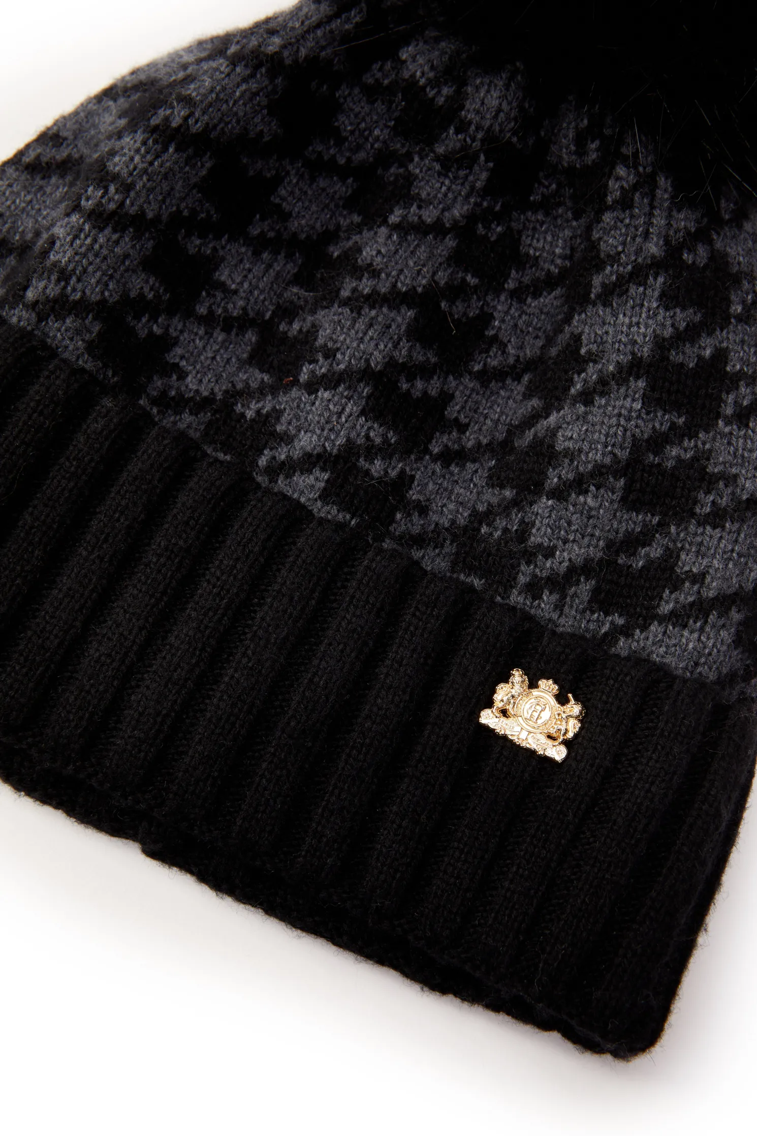Heritage Bobble Hat (Grey Houndstooth)