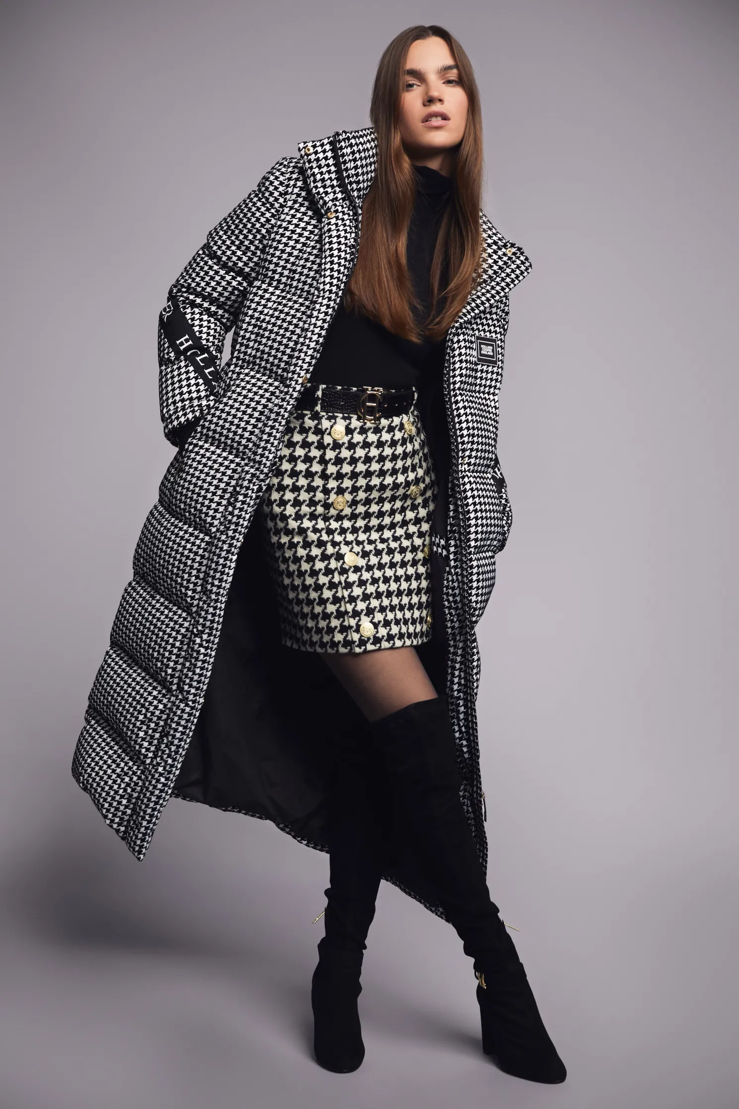 Knightsbridge Skirt (Large Scale Houndstooth)